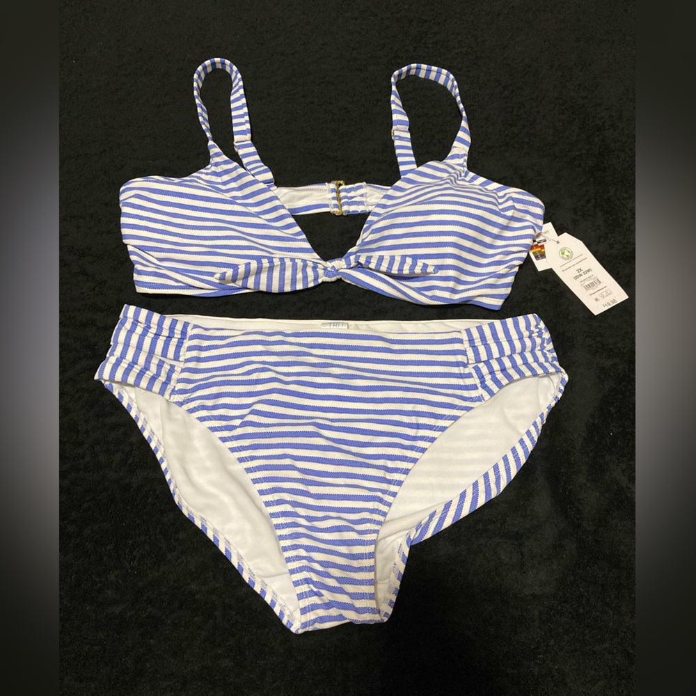 Time and True Bikini Blue & White. Top is 2X & Bottom is 1X. New with tags